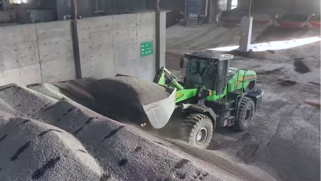 宇通電動(dòng)裝載機